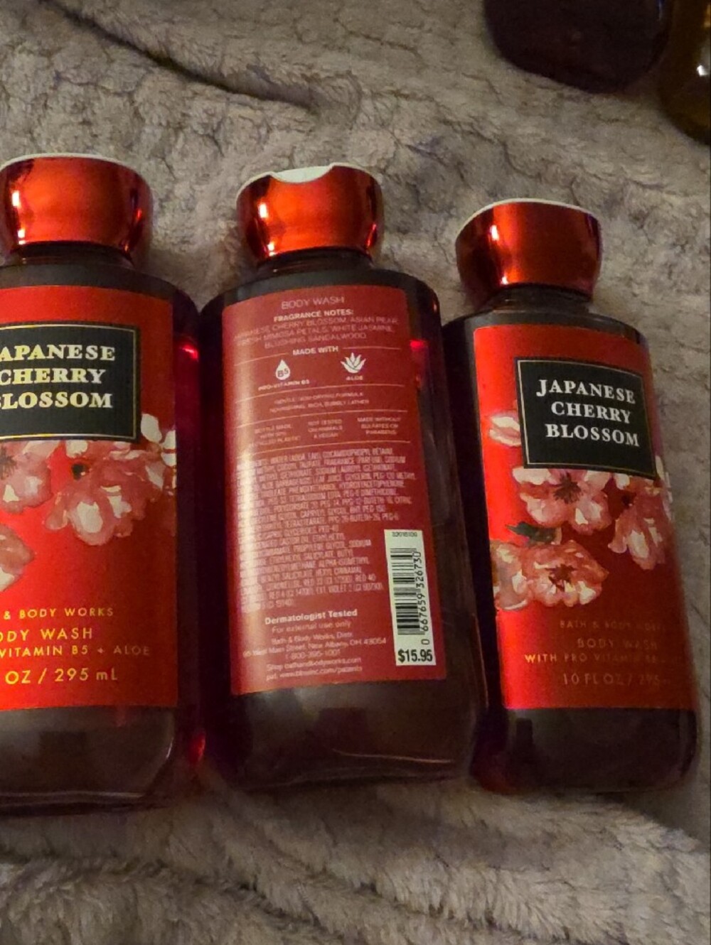 Bath & Body Works Japanese Cherry Blossom Body Wash - Red - Picture 2 of 2